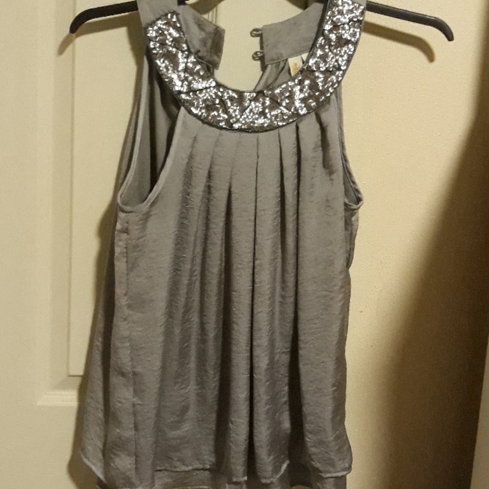 Formal tanktop